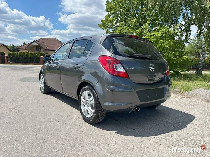 Używany Opel Corsa 87 KM (63 kW) 2011 Szary Hatchback