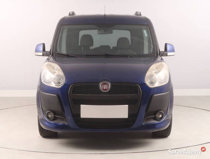 Niebieski Używany 2010 Fiat Doblò Minivan | 16 499 zł (Uczciwa cena) - Obraz 1/4