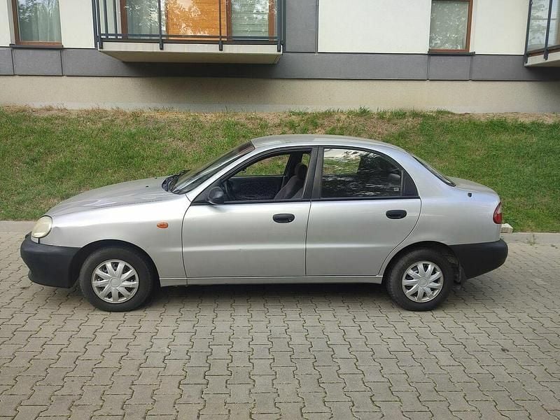Srebrny Używany 2001 Chevrolet Lanos Sedan/Limuzyna | 2700 zł - Obraz 1/4