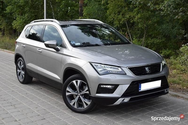 Beżowy Używany 2017 Seat Ateca SUV | 77 900 zł (Uczciwa cena) - Obraz 1/4