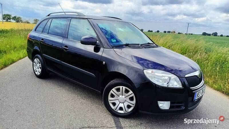 Czarny Używany 2009 Skoda Fabia Kombi | 9950 zł (Super Cena) - Obraz 1/4