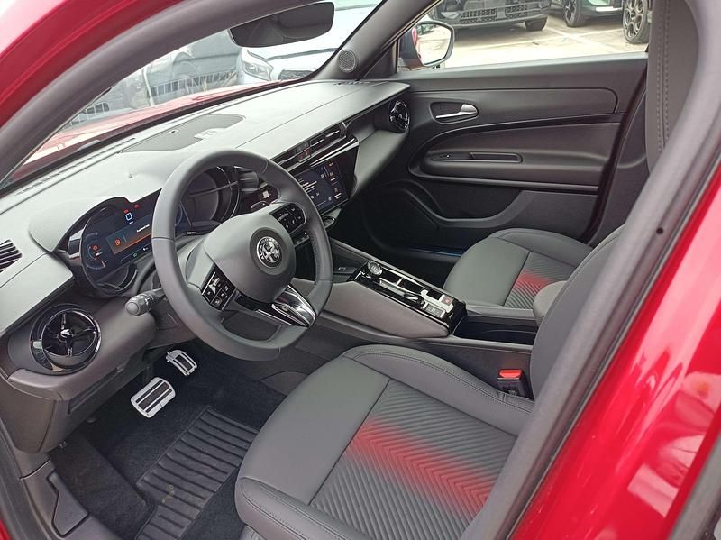 Nowe Alfa Romeo Junior 145 KM (106 kW) 2025 Lakier specjalny czerwony  brera SUV