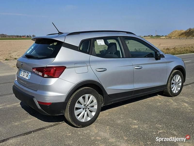 Używany Seat Arona 95 KM (69 kW) 2019 Srebrny SUV