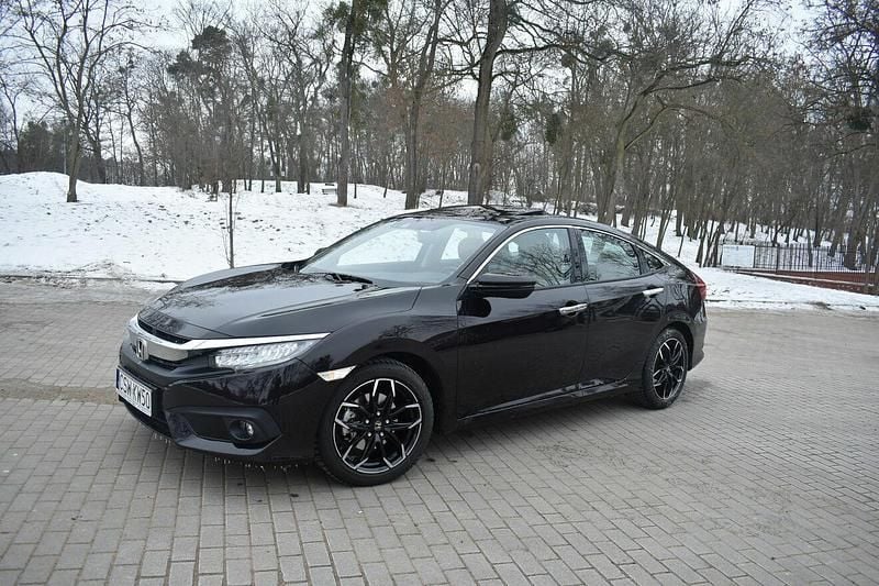 Używany Honda Civic 2017 Inny kolor Sedan/Limuzyna