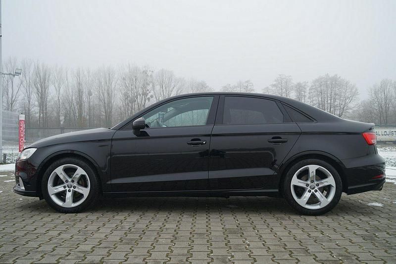 Używany Audi A3 150 KM (110 kW) 2017 Czarny (metalik) Sedan/Limuzyna