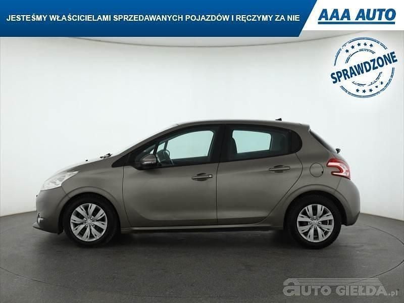Używany Peugeot 208 2012 Beżowy Hatchback
