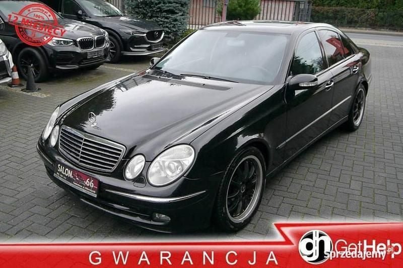Czarny (metalik, perła) Używany 2006 Mercedes E280 Sedan/Limuzyna | 34 800 zł - Obraz 1/4