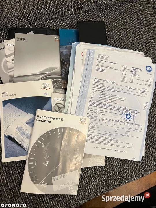 Używany Toyota Verso 2009 Bordowy Minivan