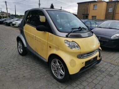 Żółty Używany 2000 Smart ForTwo Cabrio Kabriolet | 2500 zł - Obraz 1/4