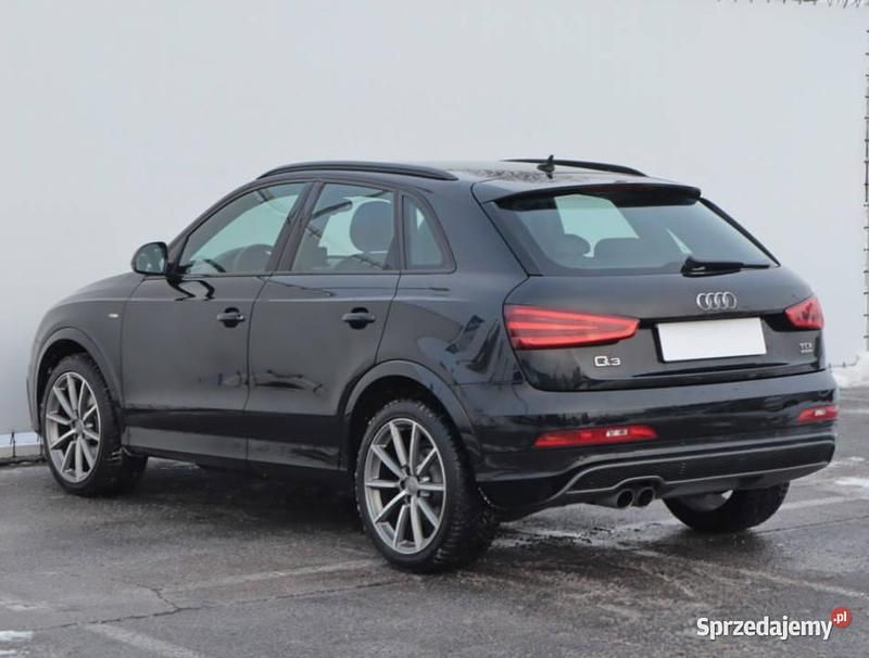 Używany Audi Q3 2014 Czarny SUV