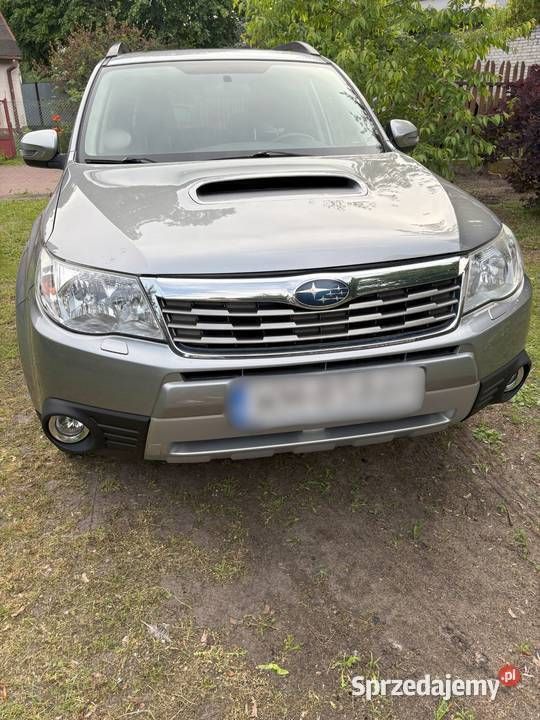 Srebrny Używany 2011 Subaru Forester SUV | 21 500 zł (Uczciwa cena) - Obraz 1/4
