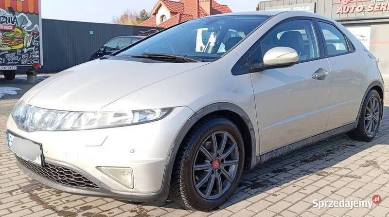 Złoty Używany 2007 Honda Civic Hatchback | 14 000 zł (Dobra cena) - Obraz 1/4