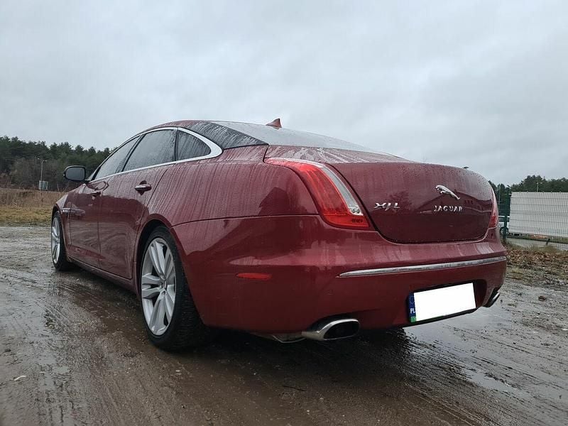 Używany Jaguar XJL 2013 Bordowy Sedan/Limuzyna