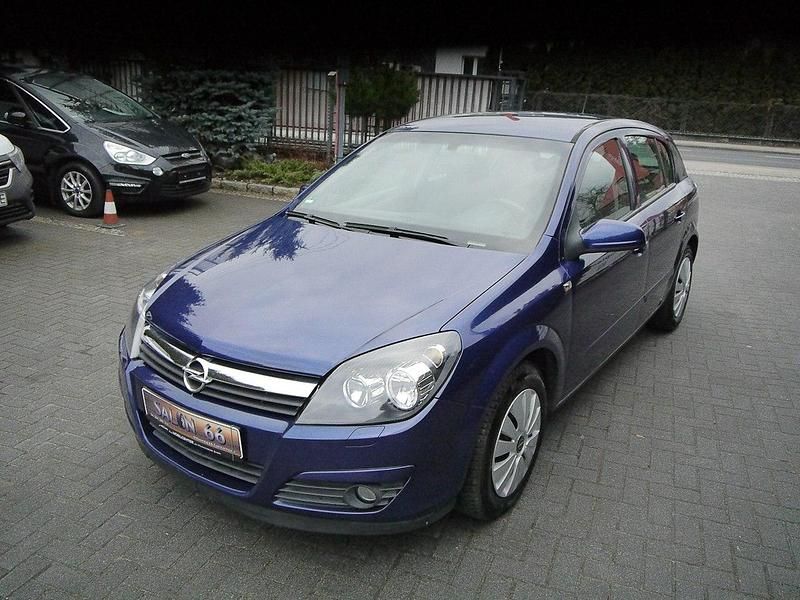 Używany Opel Astra 105 KM (77 kW) 2006 Niebieski ciemny (metalik) Hatchback