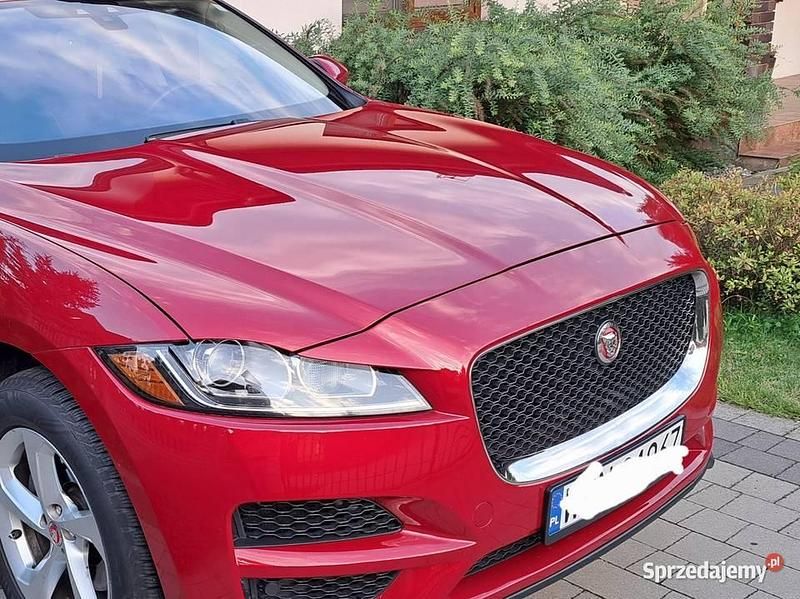 Czerwony Używany 2018 Jaguar F-Pace SUV | 79 900 zł (Dobra cena) - Obraz 1/4