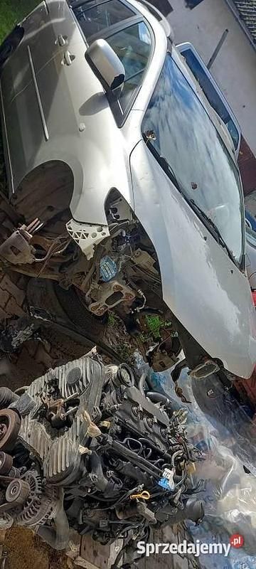 Używany 2008 Mazda 5 Minivan | 1000 zł - Obraz 1/4