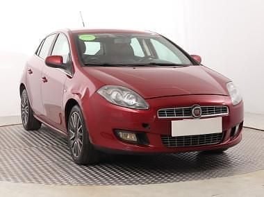 Czerwony Używany 2010 Fiat Bravo Hatchback | 9999 zł (Uczciwa cena) - Obraz 1/4