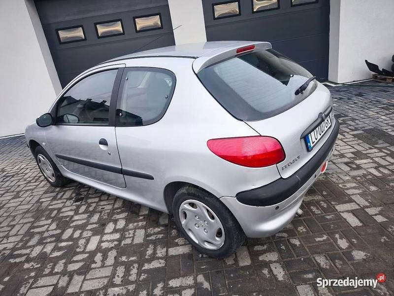 Używany Peugeot 206 75 KM (55 kW) 2003