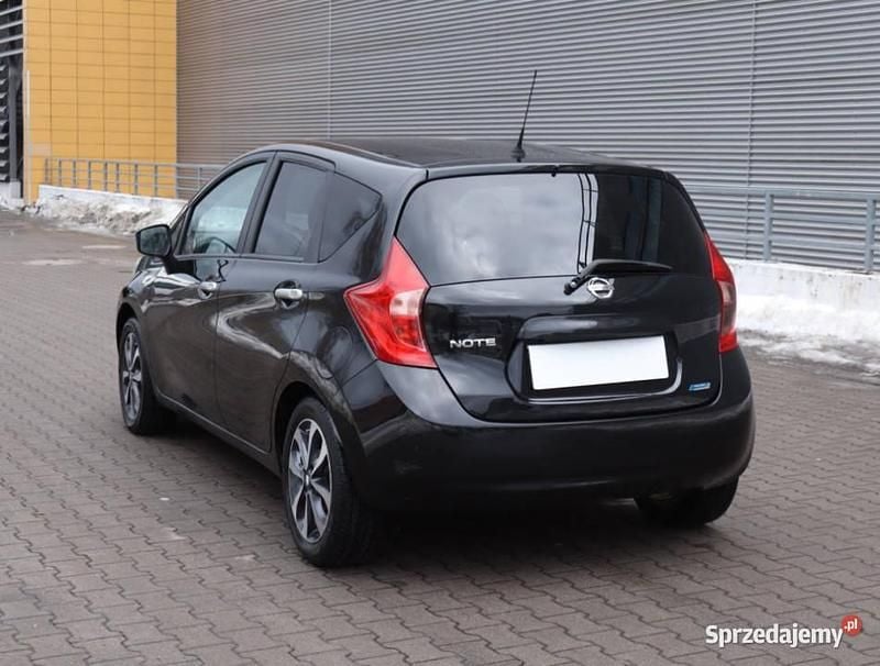 Używany Nissan Note 80 KM (58 kW) 2015 Czarny Hatchback