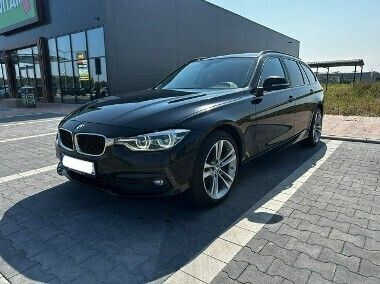 Czarny Używany 2019 BMW 318 Sport Line Kombi | 65 500 zł (Super Cena) - Obraz 1/4