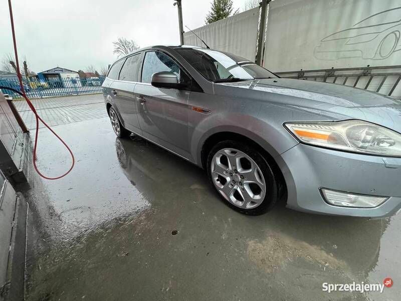 Używany Ford Mondeo 2008 Srebrny Kombi