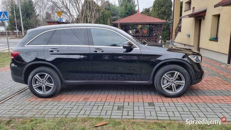 Używany Mercedes GLC300 2022