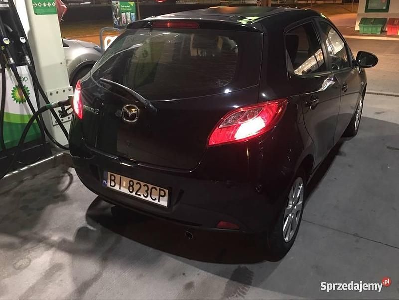 Czarny Używany 2009 Mazda 2 Hatchback | 13 999 zł (Super Cena) - Obraz 1/1