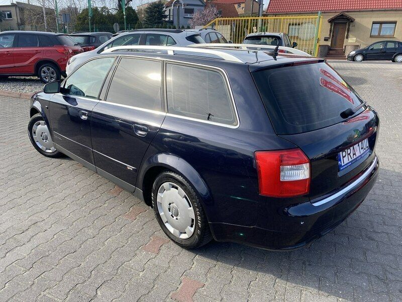 Używany Audi A4 163 KM (119 kW) 2003 Granatowy Sedan/Limuzyna
