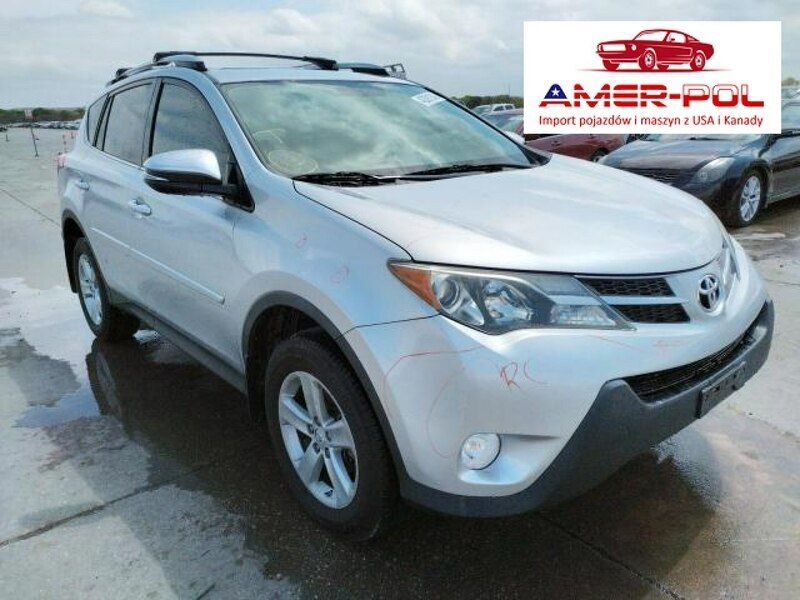 Srebrny Używany 2013 Toyota RAV4 XLE SUV | 55 000 zł - Obraz 1/4