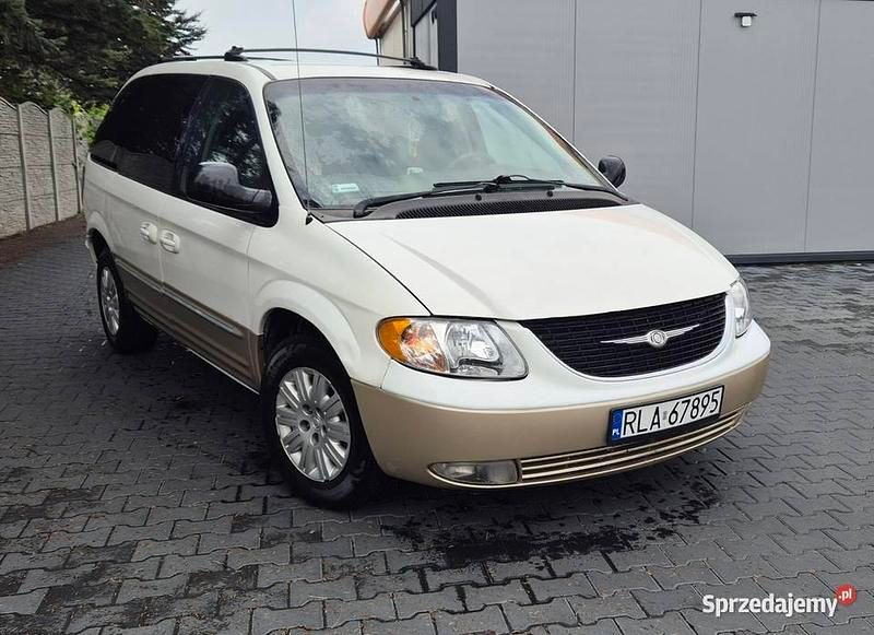 Biały Używany 2005 Chrysler Voyager Minivan | 6600 zł - Obraz 1/4
