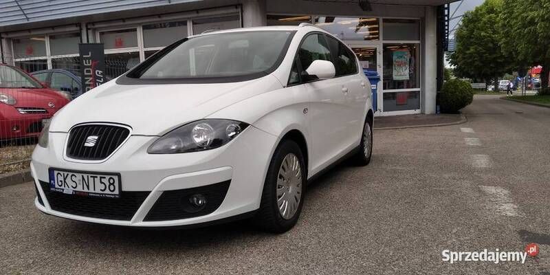 Biały Używany 2012 Seat Altea XL Copa Minivan | 25 900 zł - Obraz 1/4