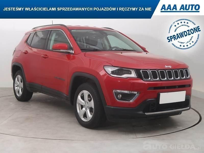 Czerwony Używany 2018 Jeep Compass SUV | 73 999 zł (Uczciwa cena) - Obraz 1/4