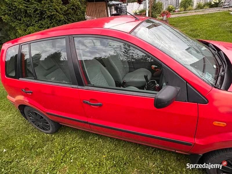 Używany Ford Fusion 80 KM (58 kW) 2004 Hatchback