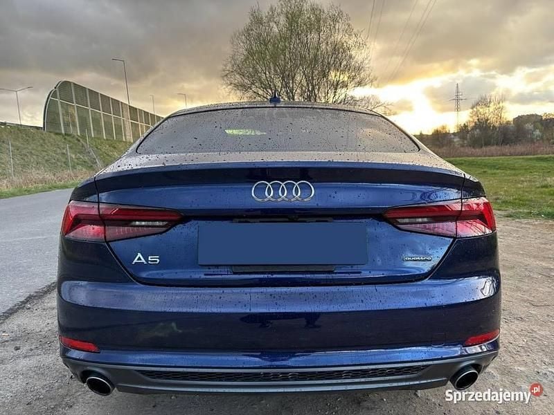 Używany Audi A5 Sportback S-Line 2018 Niebieski Hatchback