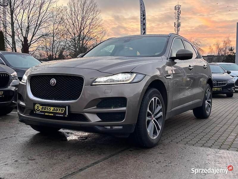 Używany Jaguar F-Pace 2017 Brązowy SUV
