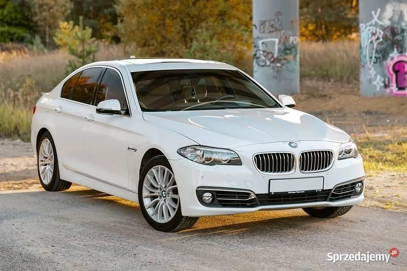 Biały Używany 2015 BMW 528 Sedan/Limuzyna | 67 900 zł (Super Cena) - Obraz 1/4