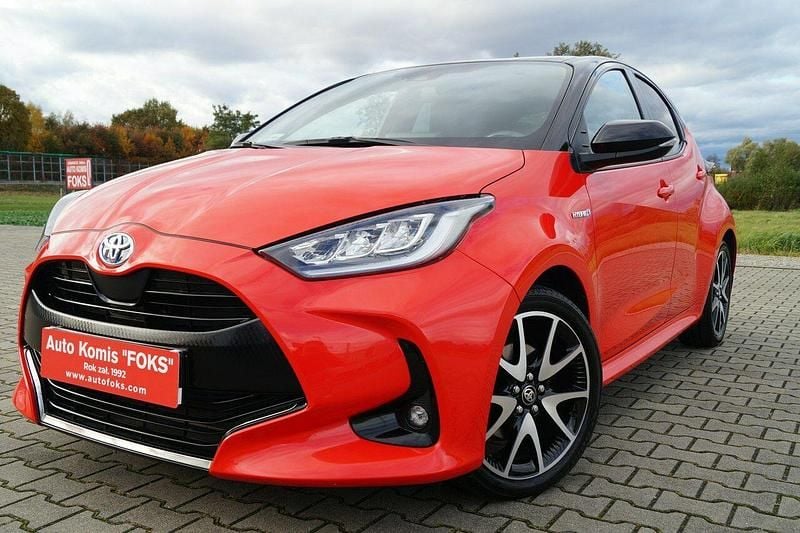 Czerwony Używany 2021 Toyota Yaris Hatchback | 74 900 zł (Drogi) - Obraz 1/4
