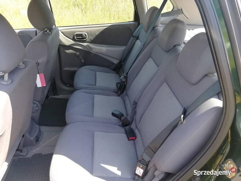 Zielony Używany 2005 Nissan Almera Tino Minivan | 2500 zł - Obraz 1/2