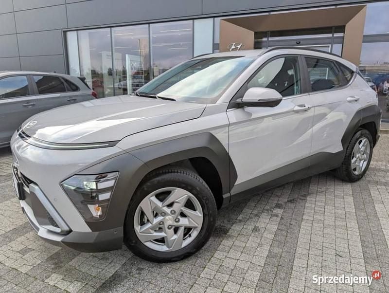 Szary Nowe 2025 Hyundai Kona SUV | 129 900 zł (Uczciwa cena) - Obraz 1/4