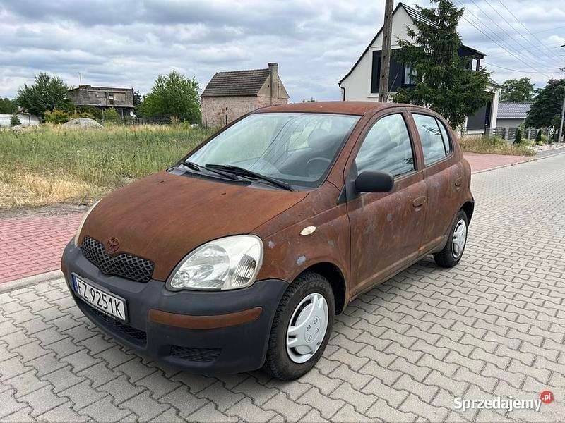 Używany 2003 Toyota Yaris Sedan/Limuzyna | 2900 zł - Obraz 1/4