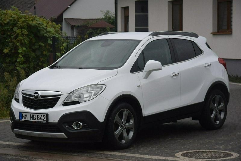 Biały Używany 2013 Opel Mokka SUV | 36 900 zł (Dość drogi) - Obraz 1/4