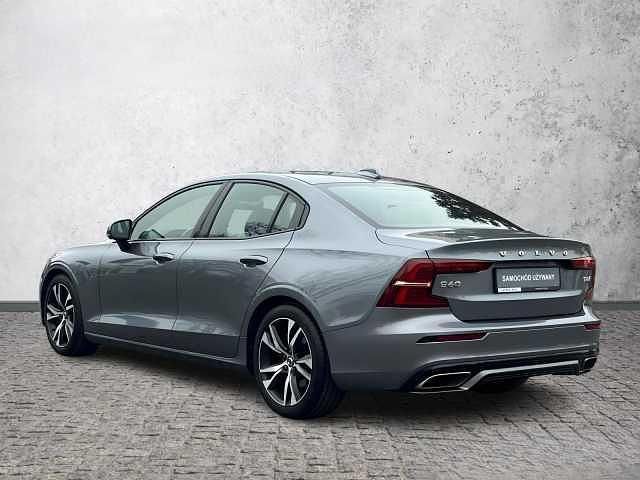 Używany Volvo S60 190 KM (139 kW) 2020 Szary Sedan/Limuzyna