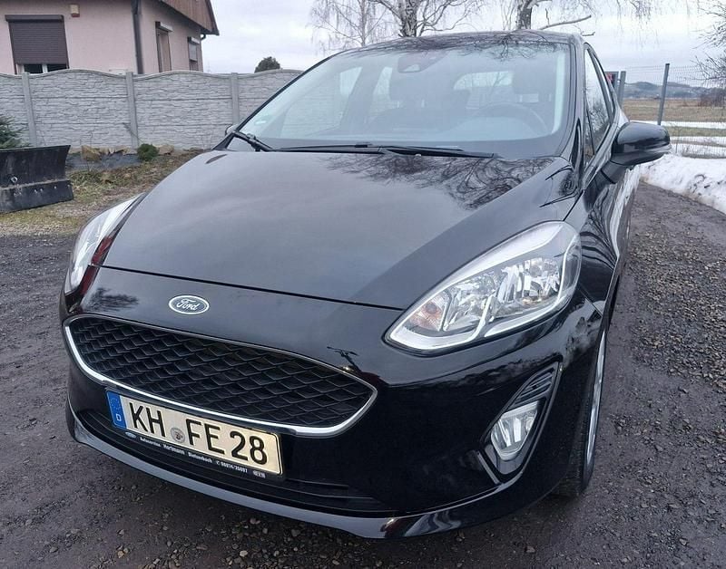 Czarny (metalik) Używany 2018 Ford Fiesta Active Hatchback | 34 900 zł (Uczciwa cena) - Obraz 1/4