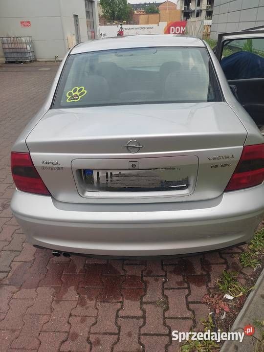 Srebrny Używany 1999 Opel Vectra Sedan/Limuzyna | 1850 zł (Dobra cena) - Obraz 1/4