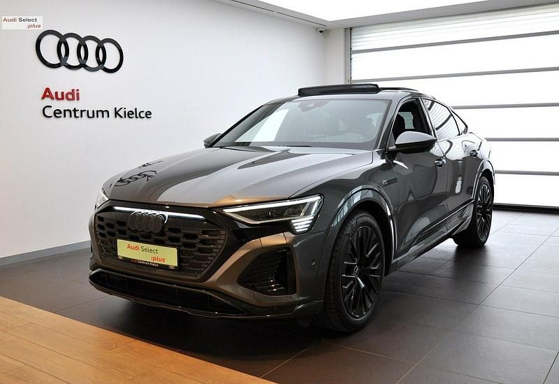 Szary Używany 2023 Audi Q8 e-tron S-Line SUV | 279 980 zł - Obraz 1/4