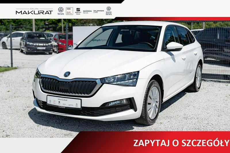 Biały Używany 2021 Skoda Scala Active Hatchback | 44 850 zł (Uczciwa cena) - Obraz 1/4