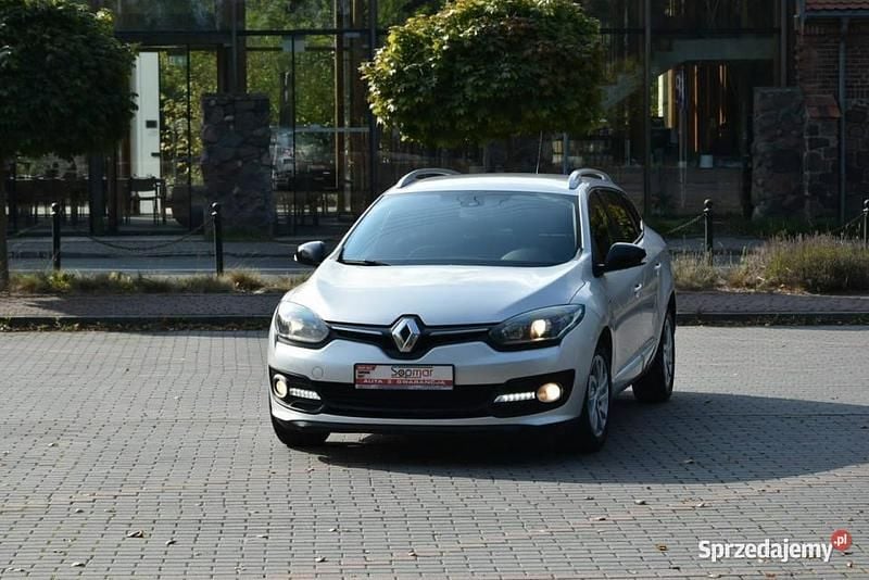 Używany Renault Mégane GrandTour 110 KM (80 kW) 2016 Srebrny (metalik, perła) Kombi
