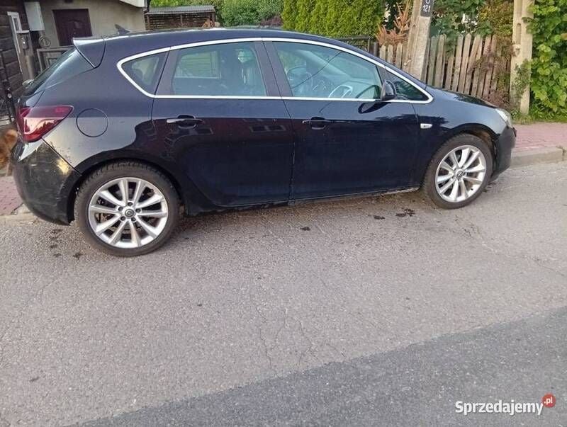 Używany 2009 Opel Astra Sport | 10 500 zł (Uczciwa cena) - Obraz 1/3