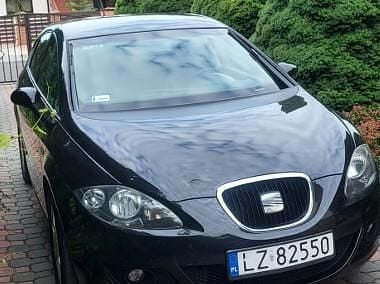 Czarny Używany 2006 Seat Leon Hatchback | 12 800 zł (Uczciwa cena) - Obraz 1/4