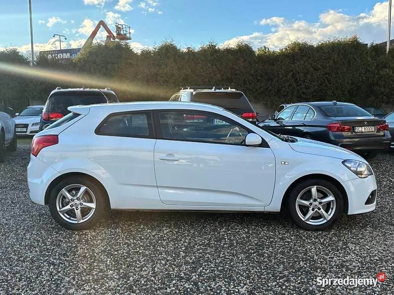 Używany Kia ProCeed 2011 Biały Hatchback